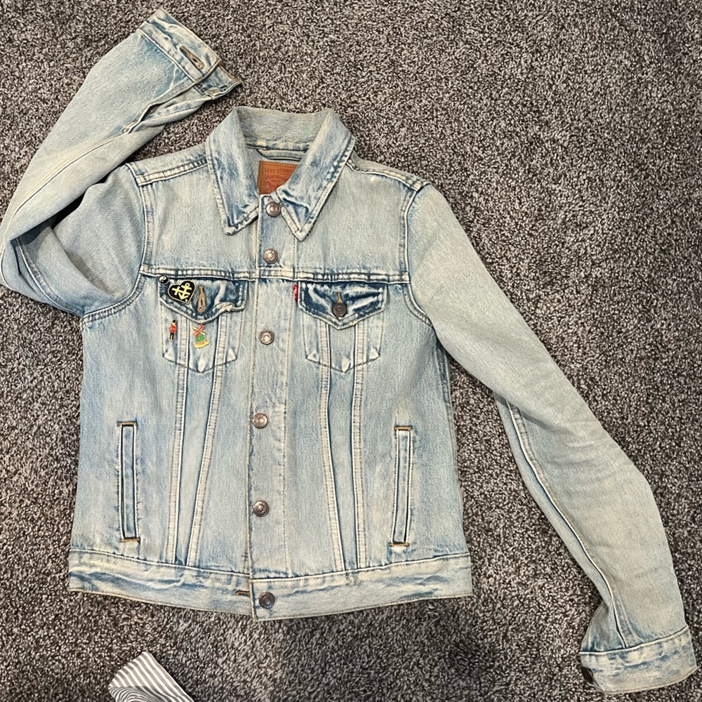 Fitted light Jean color Jean jacket